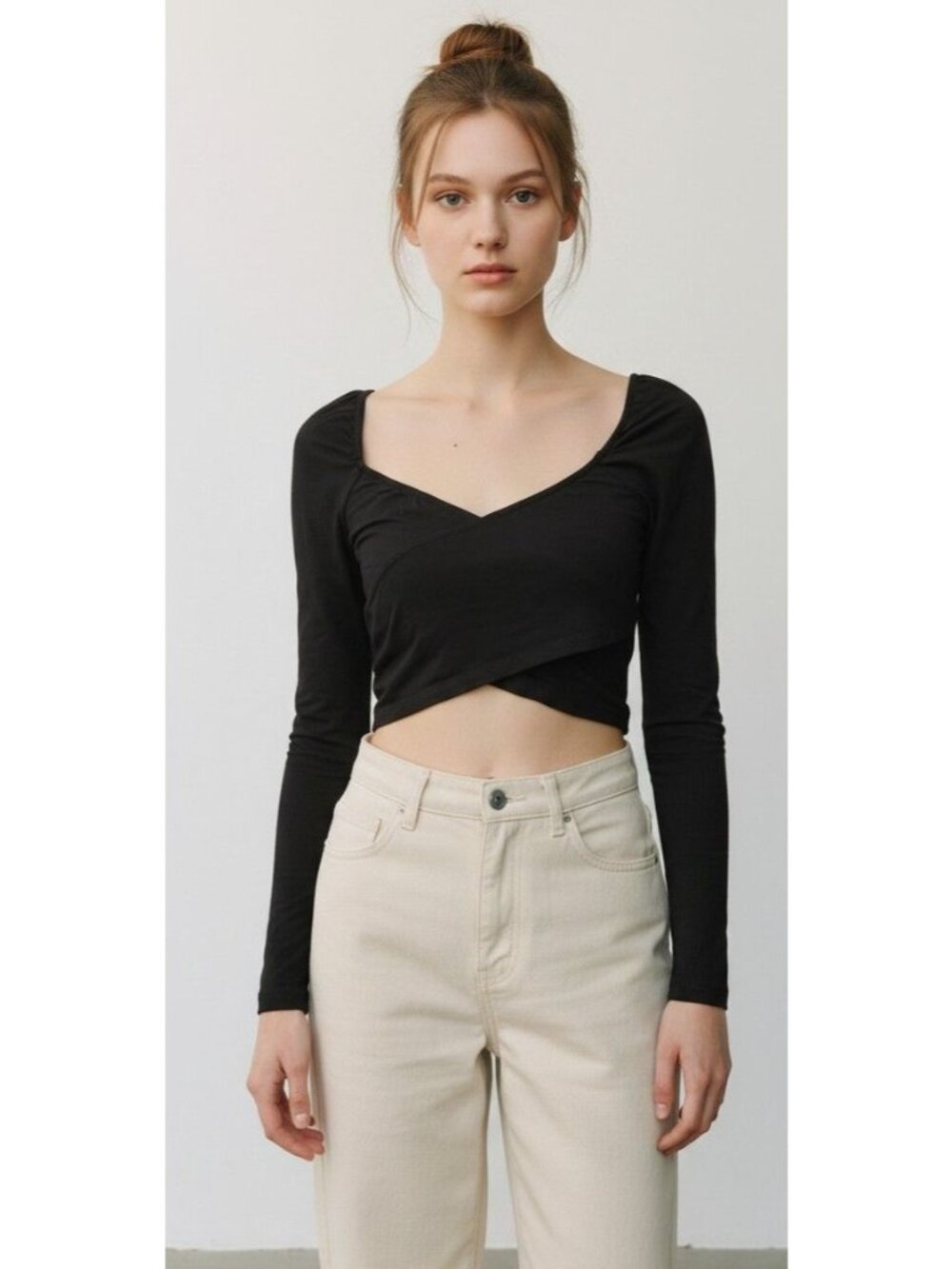 Vero Moda Miranda Wrap Front Long Sleeved Crop Top in Black, Sz. XS